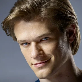 Photo star : Lucas Till