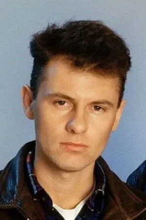 Chris Lowe