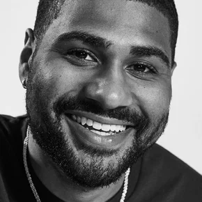 Photo star :  Mark Anthony Green