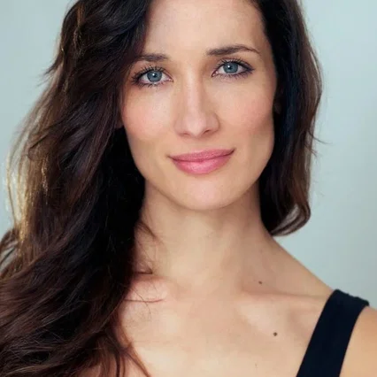  Ana Asensio