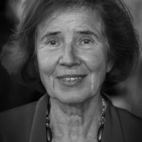 Photo star :  Beate Klarsfeld