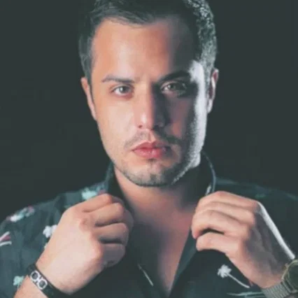  Pejvak Imani