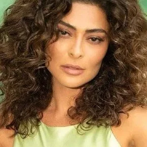 Photo star :  Juliana Paes