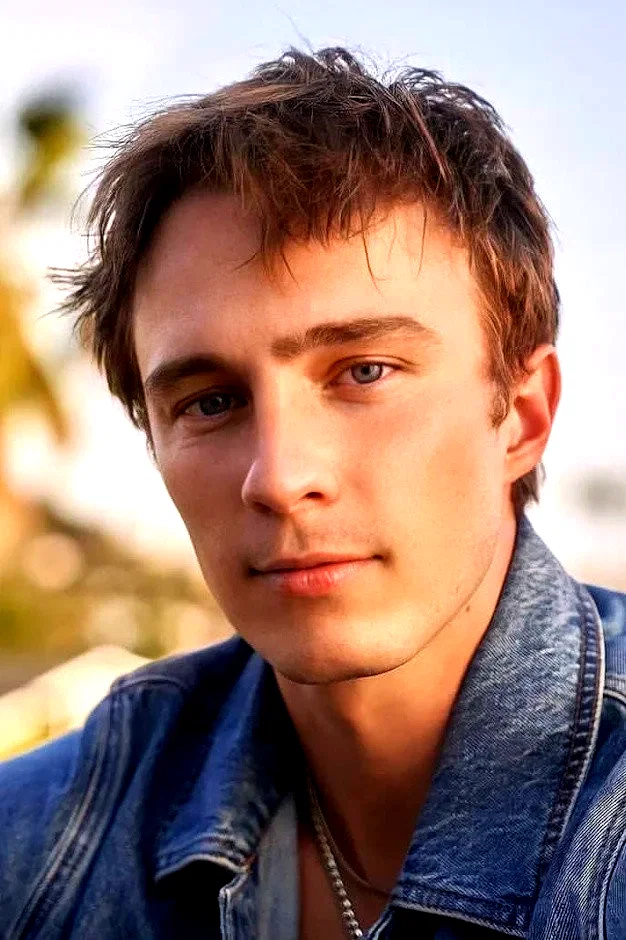  Drew Starkey