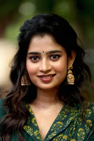  Janany Kunaseelan photo