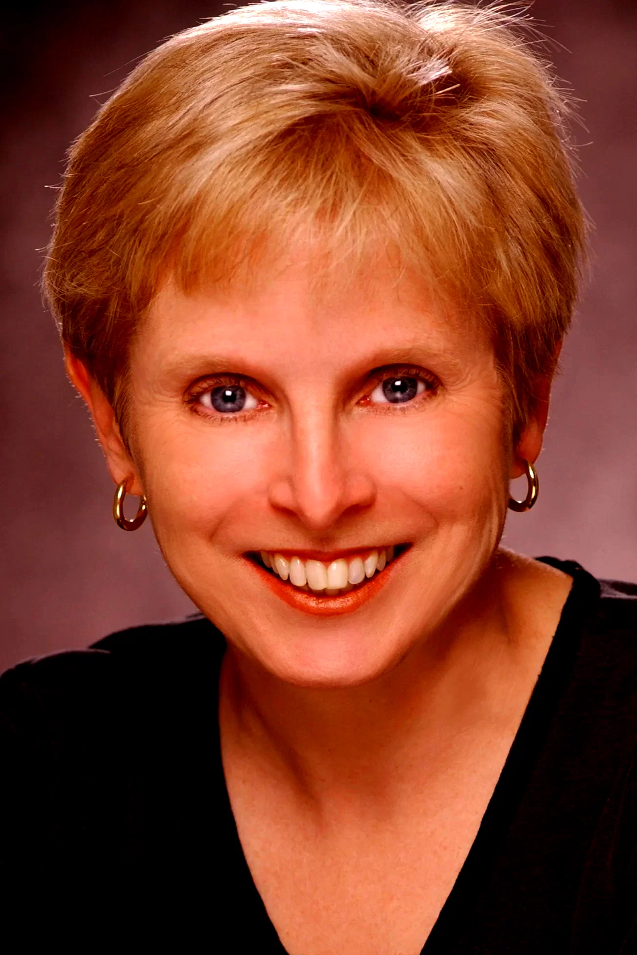  Mary Lou Belli