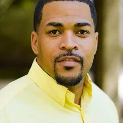  Demaris Harvey
