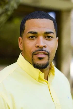  Demaris Harvey photo