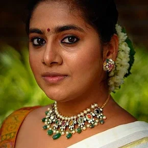 Photo star :  Nimisha Sajayan