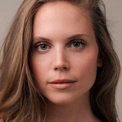  Charlotte Stoiber