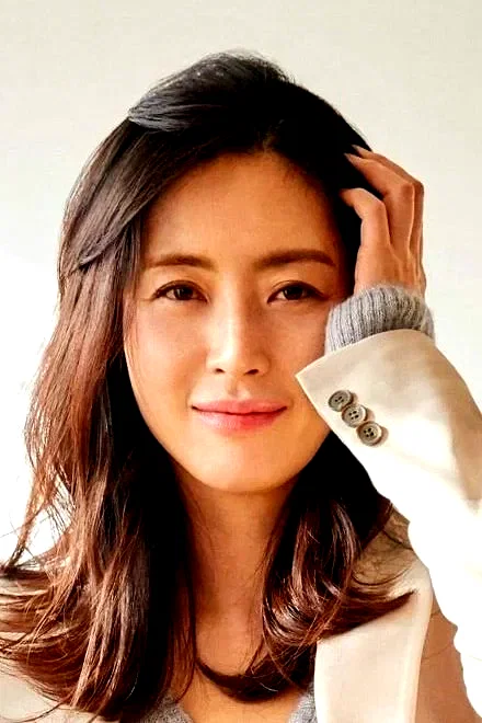  Song Yoon-ah