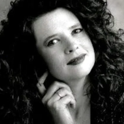  Catherine Lambert