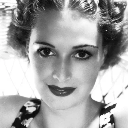  Elizabeth Jenns