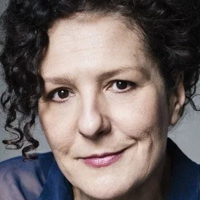  Caroline Loncq
