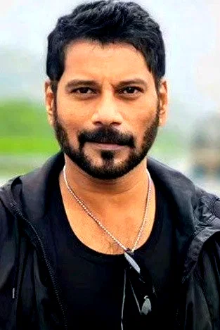  Raviraj Kande