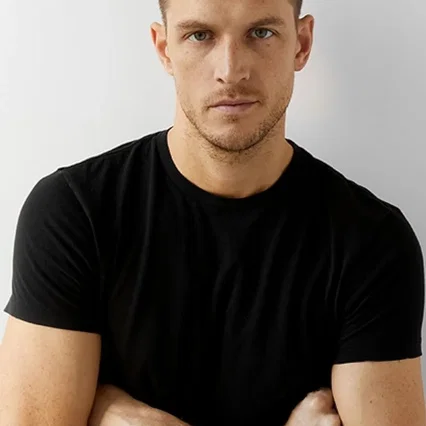  Logan Macrae