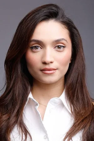  Sairi Salma
