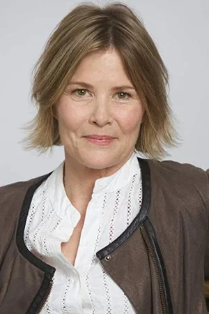  Laura Poe
