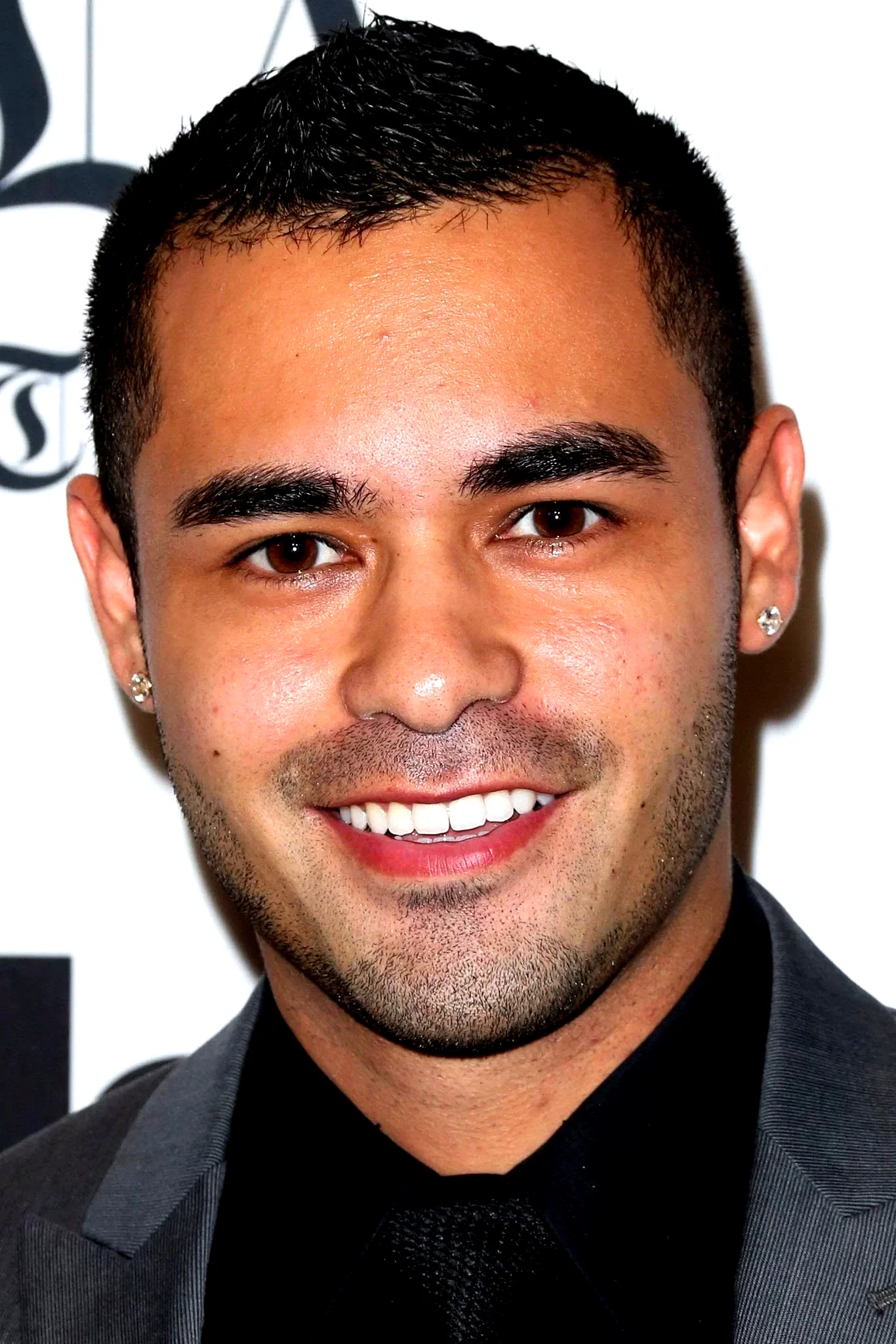  Gabriel Chavarria