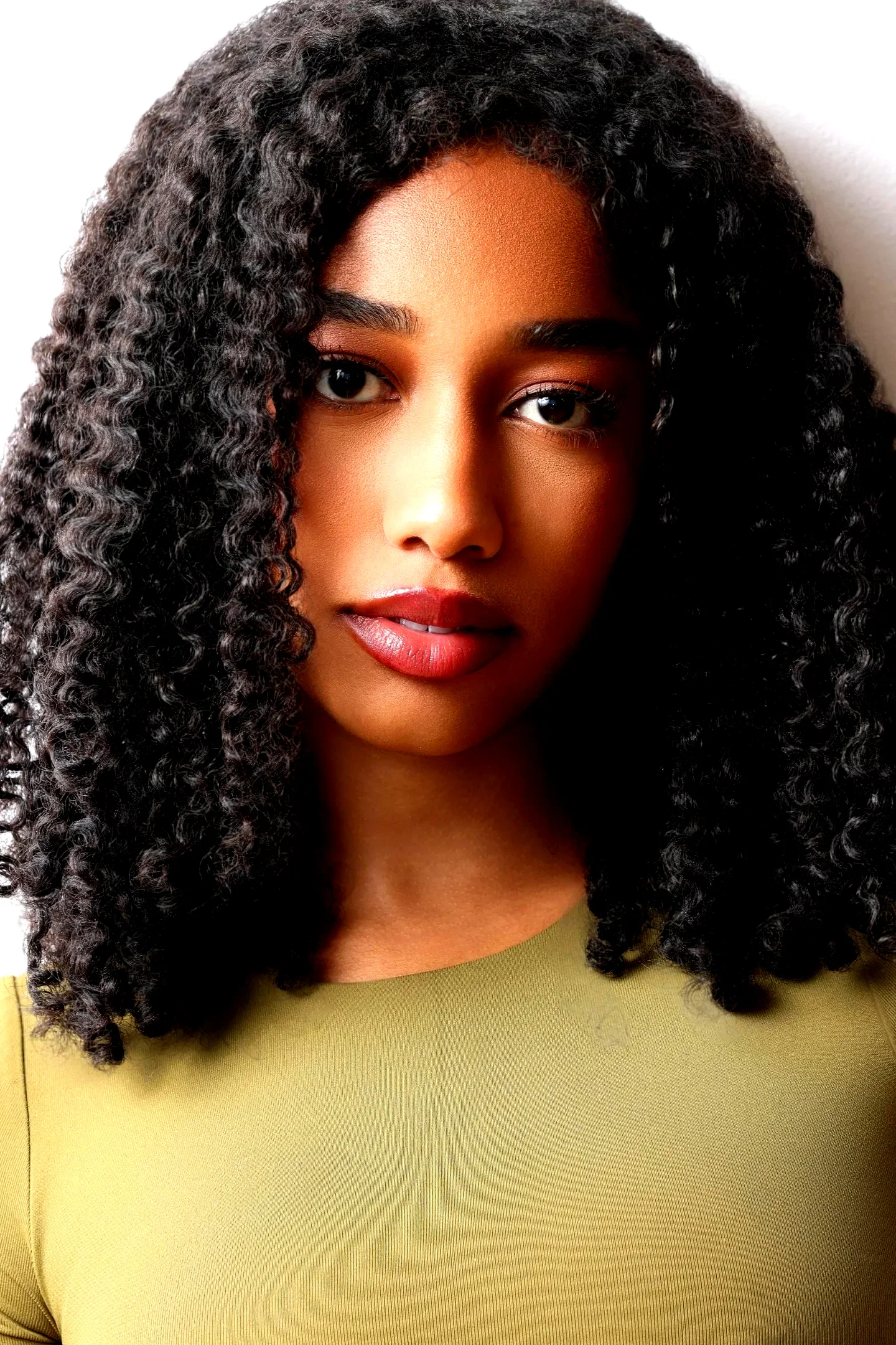  Iman Benson