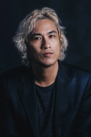  Ely Buendia