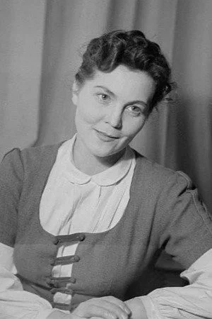  Erika Pelikowski
