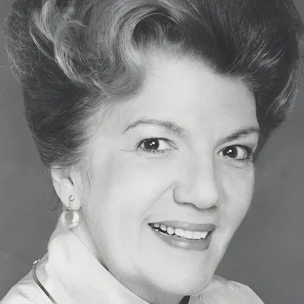 Carmen Zapata