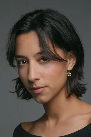  Jacqueline More