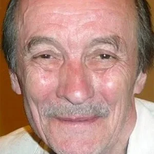  Oliver Smith
