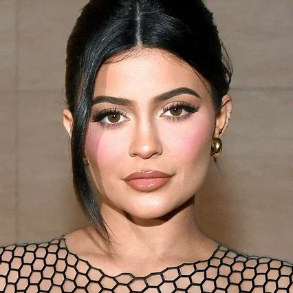  Kylie Jenner