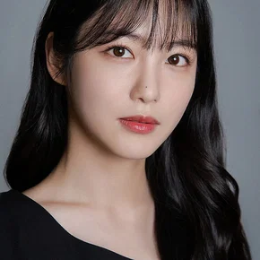 Photo star :  Shin Yeeun