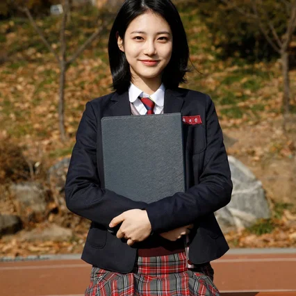  Shin Yeeun