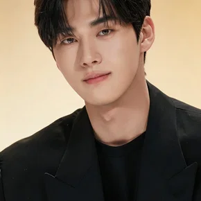 Photo star :  Hong Min-ki