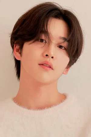  Kim Yoon-woo photo