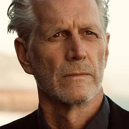  Hoyt Richards