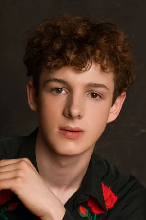  Louis Hynes