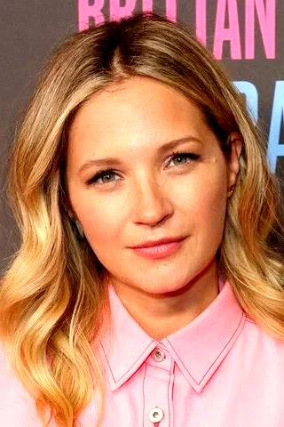  Vanessa Ray