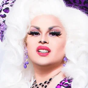 Photo star :  Jaymes Mansfield