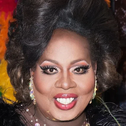  Latrice Royale