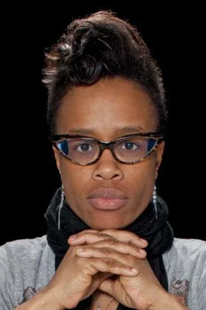 Tonya Graves photo
