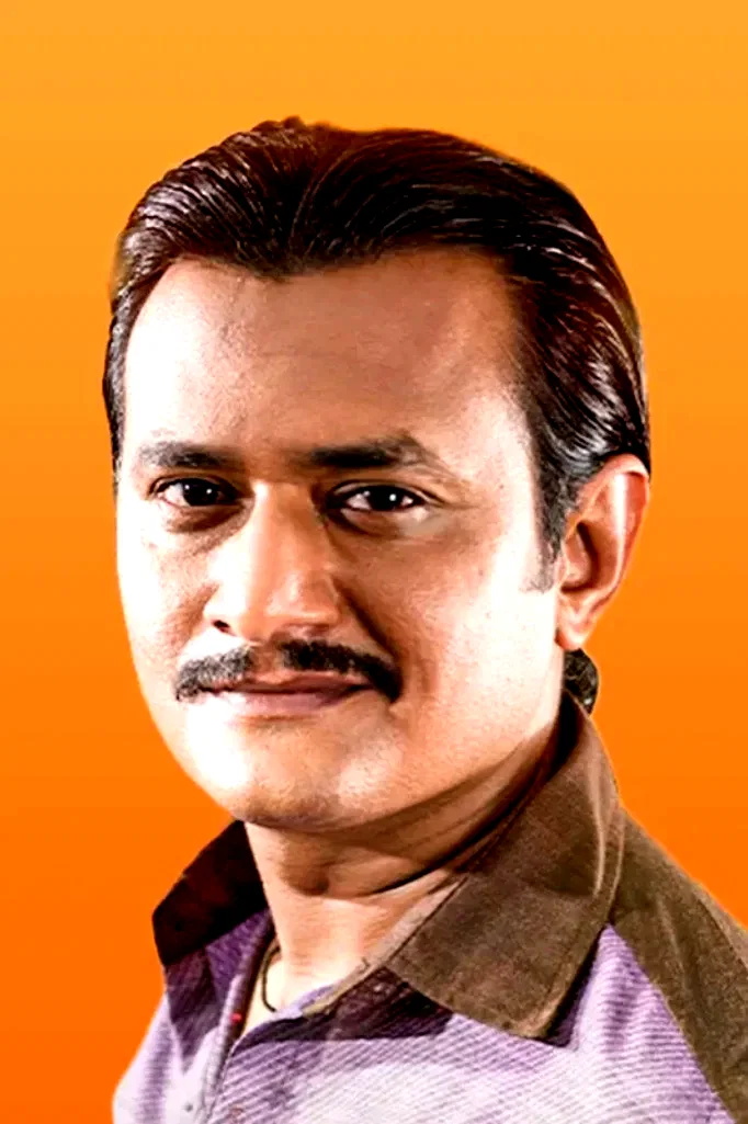  Maulik Nayak