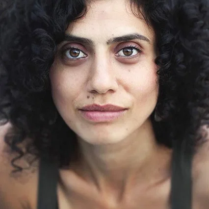 Ava Eisenson