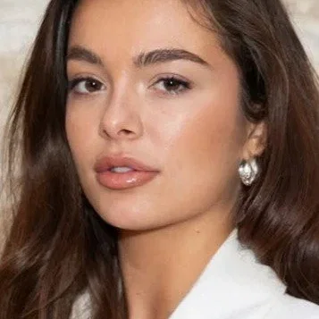  Lou Anna Hamon