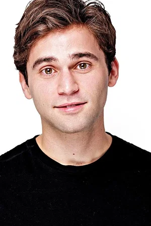  Jake Borelli