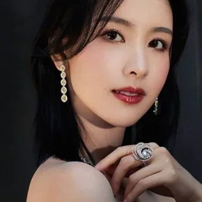 Photo star :  Chen Duling