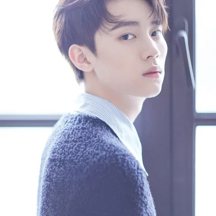 Yiran Zhou