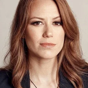 Photo star :  Marisha Ray