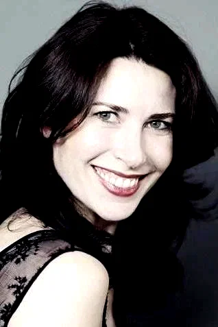  Douceline Derréal