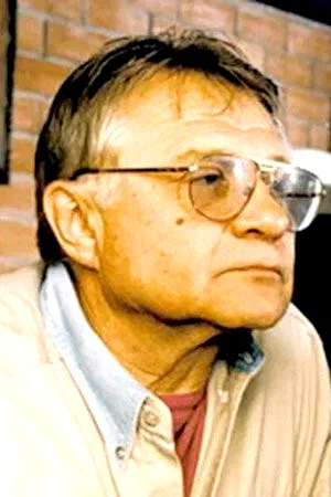  Александр Сурин