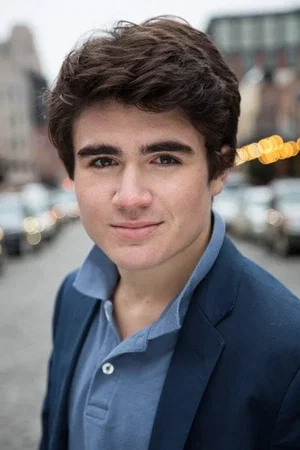  Harrison Holzer